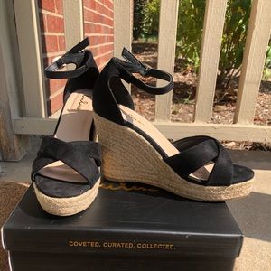 NEW LuLu’s Donnie Black Suede Espadrille Wedges